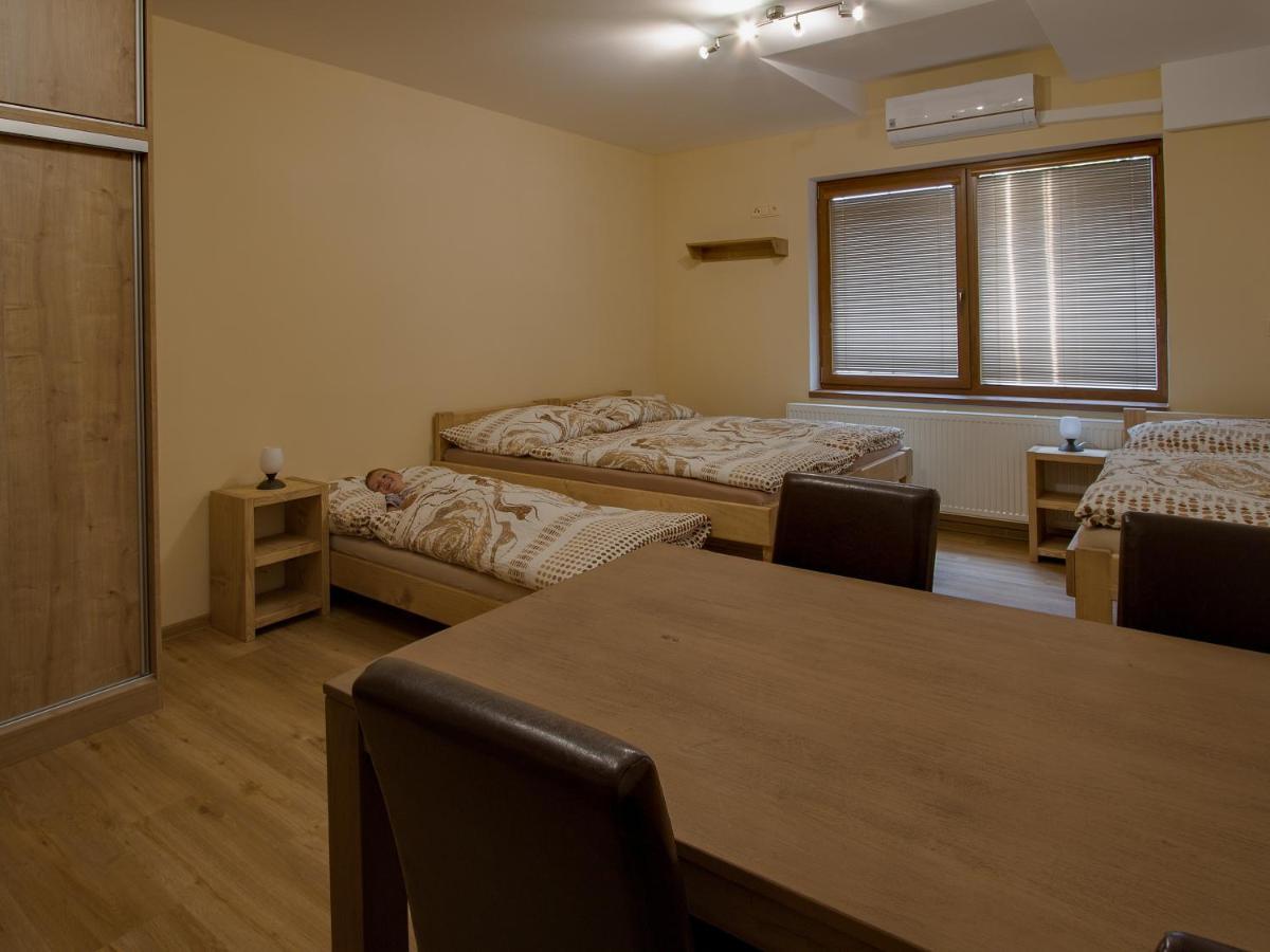 Apartmany Bejby ตูร์นอฟ ภายนอก รูปภาพ