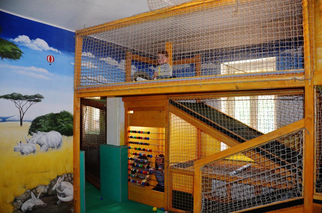 Apartmany Bejby ตูร์นอฟ ภายนอก รูปภาพ