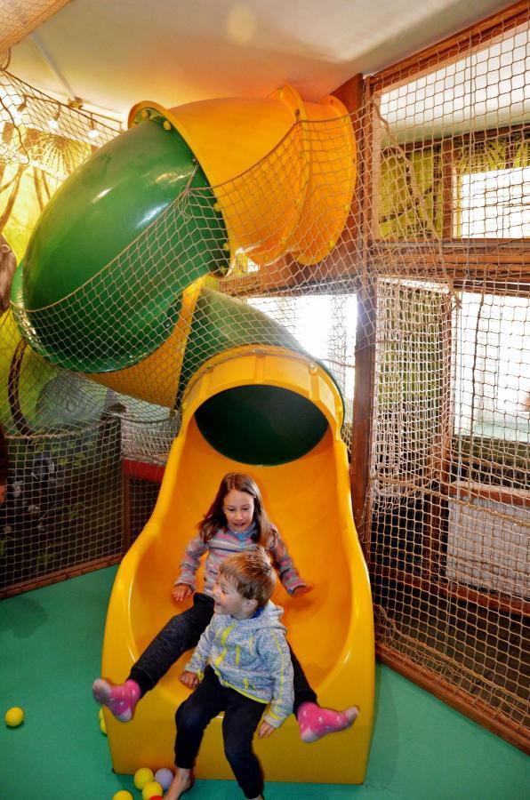Apartmany Bejby ตูร์นอฟ ภายนอก รูปภาพ
