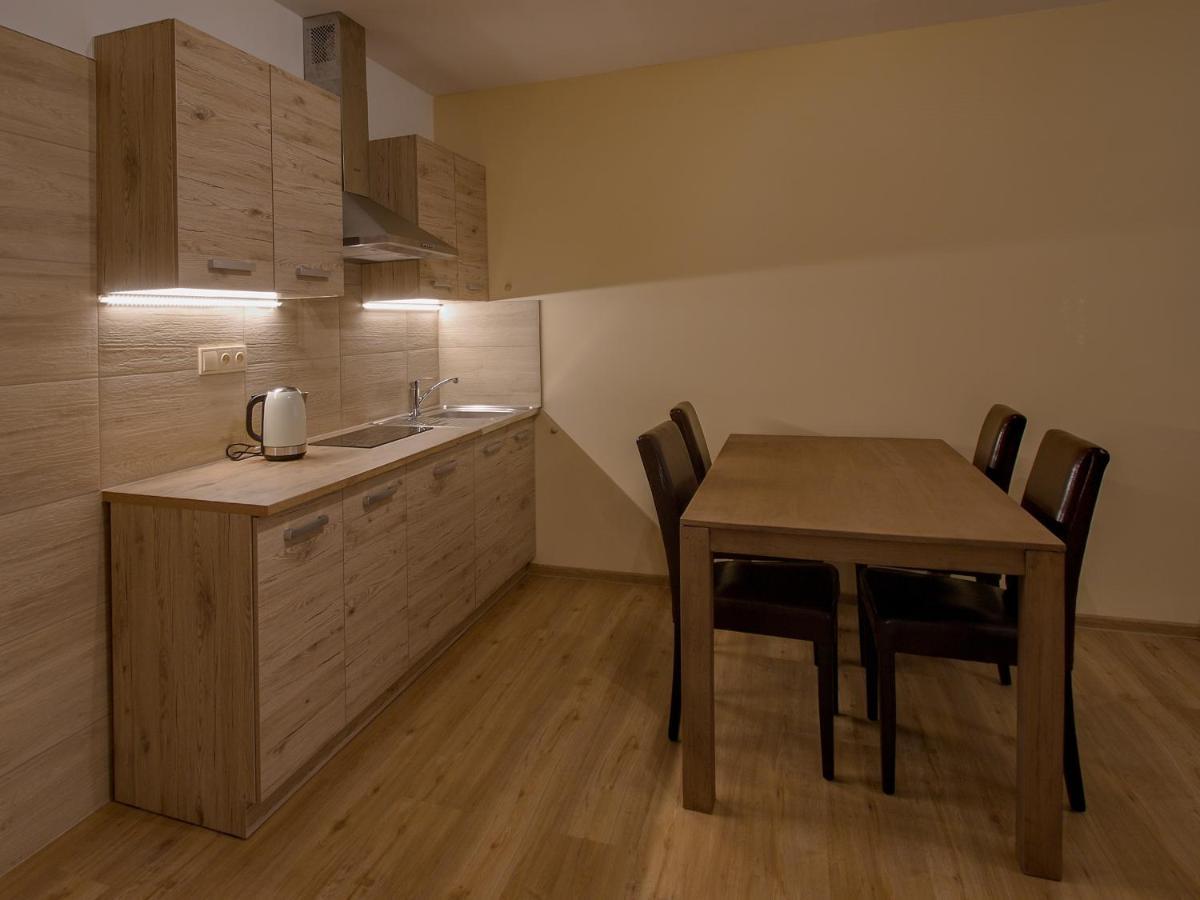 Apartmany Bejby ตูร์นอฟ ภายนอก รูปภาพ
