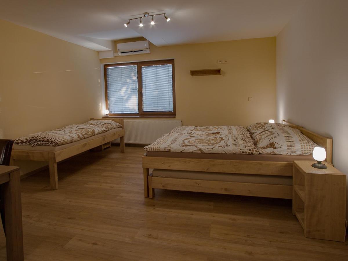 Apartmany Bejby ตูร์นอฟ ภายนอก รูปภาพ